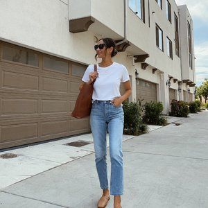 Everlane The ’90s Cheeky® Jean in Vintage Sunbleached Blue denim